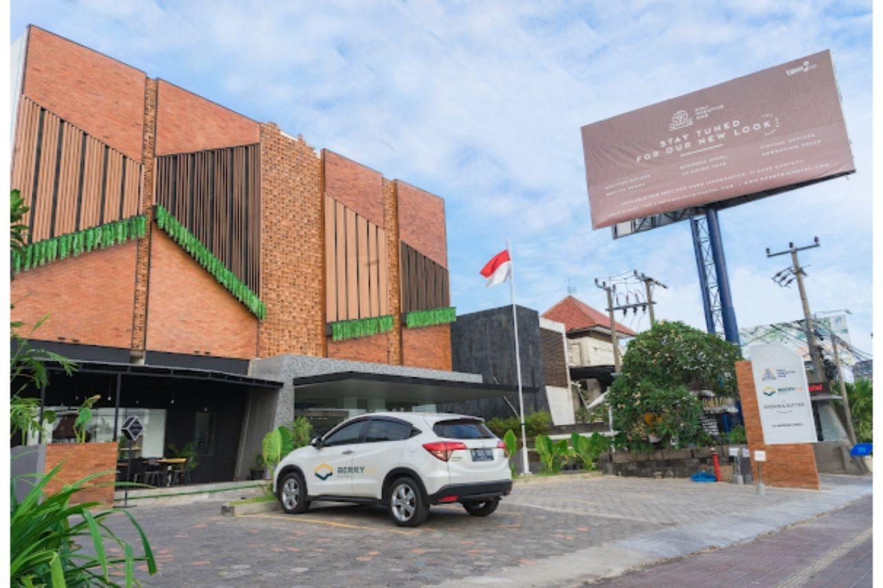 Berry Biz Hotel Seminyak Eksteriør billede