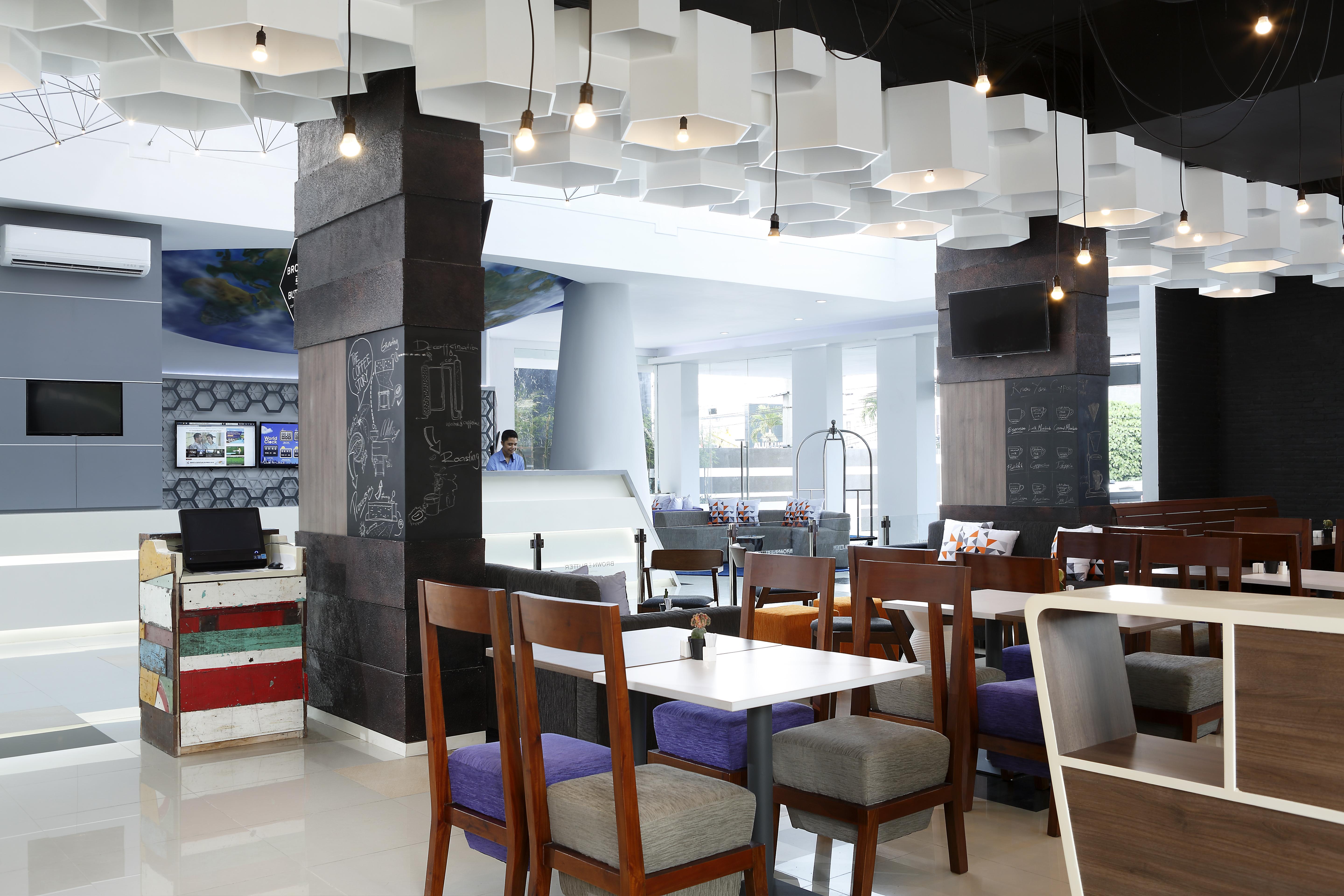 Berry Biz Hotel Seminyak Eksteriør billede