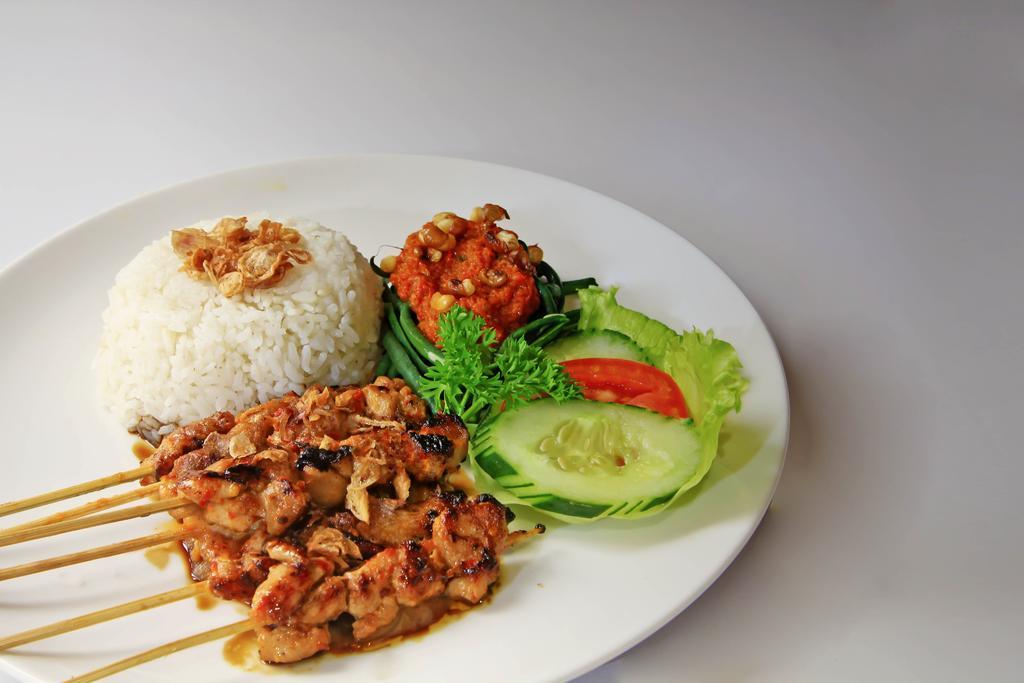 Berry Biz Hotel Seminyak Eksteriør billede